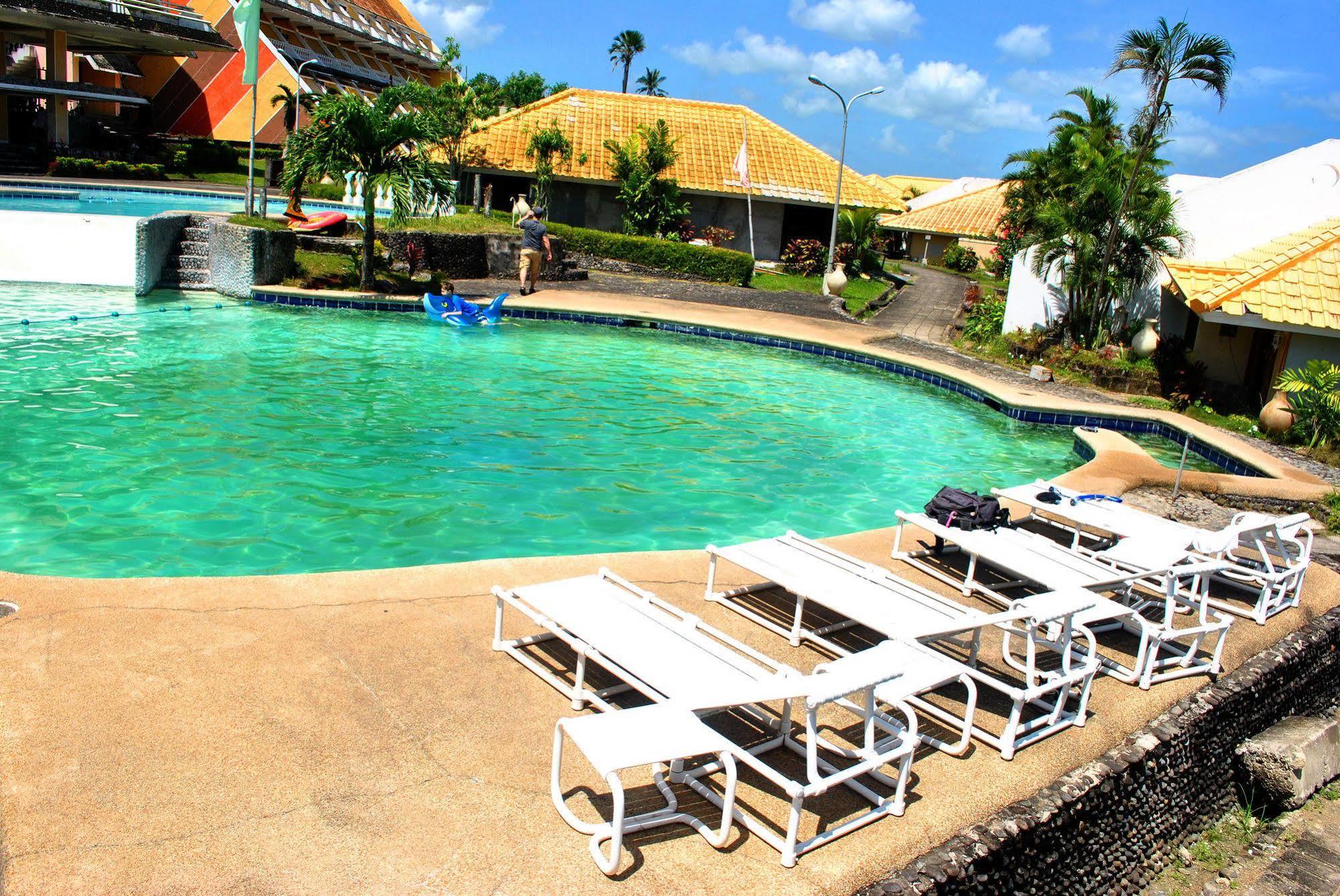 Leyte Park Resort Hotel Tacloban Eksteriør bilde